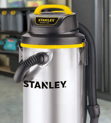 Review of Stanley 4.5 Gallon, 4 Horsepower Wet/Dry Hanging Vacuum