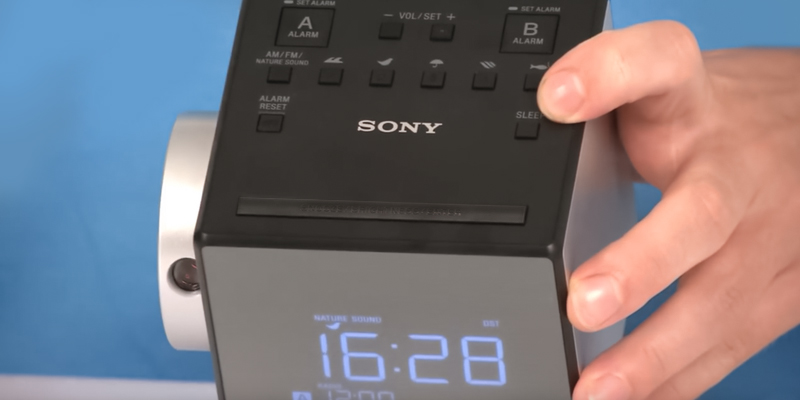 Sony Alarm Clock Radio ICFC1PJ in the use