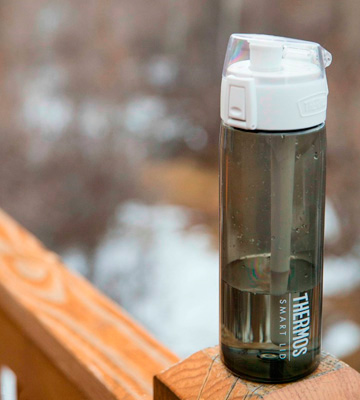 Review of Thermos 24 Ounce Hydration Bottle with Connected Smart Lid