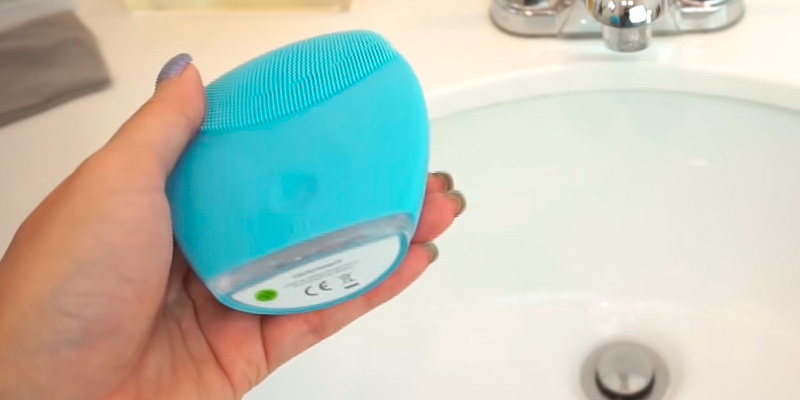 Review of FOREO LUNA 2 for Combination Skin