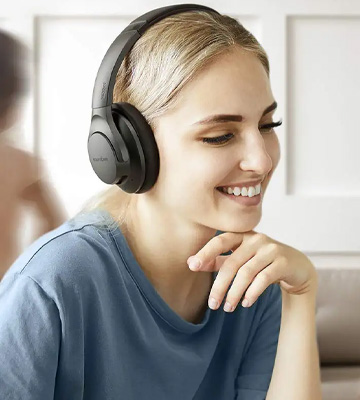 Review of Soundcore AK-A3025011 Life Q20 Hybrid Active Noise Cancelling Headphones