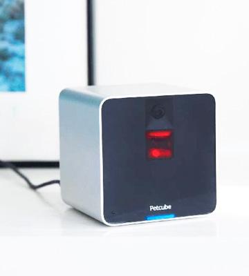 Review of Petcube 720p 2-Way Pet Monitoring Device with Built-in Laser Toy