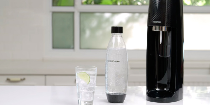 Review of SodaStream Fizzi Soda Sparkling Water Maker