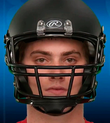 Review of Rawlings Adult Quantum Football Helmet