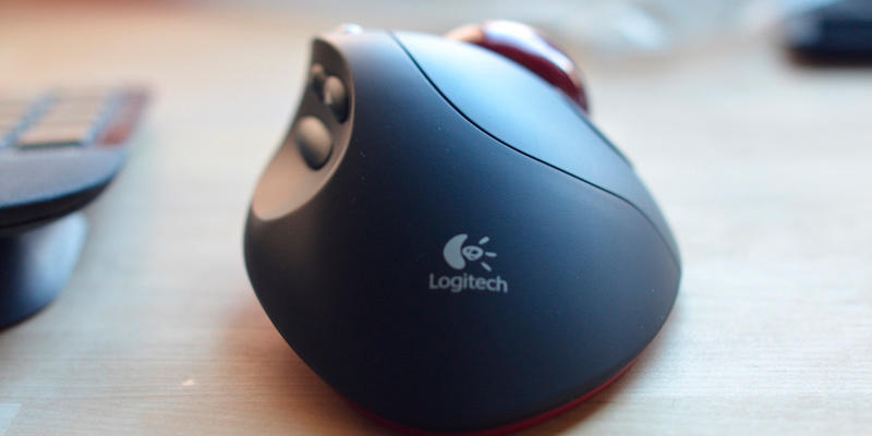 Review of Logitech Trackman (904369-0403) Cordless Gaming Optical