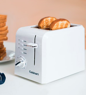 Review of Cuisinart CPT-122 2-Slice Compact Plastic Toaster