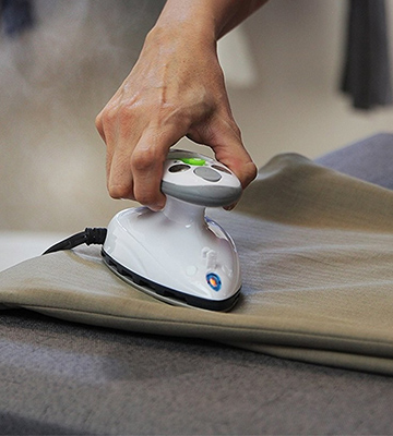 Review of Steamfast SF717 Home-and-Away Mini Steam Iron