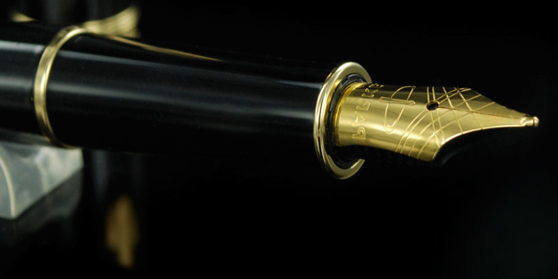 Review of Parker Pen with Golden Trim
