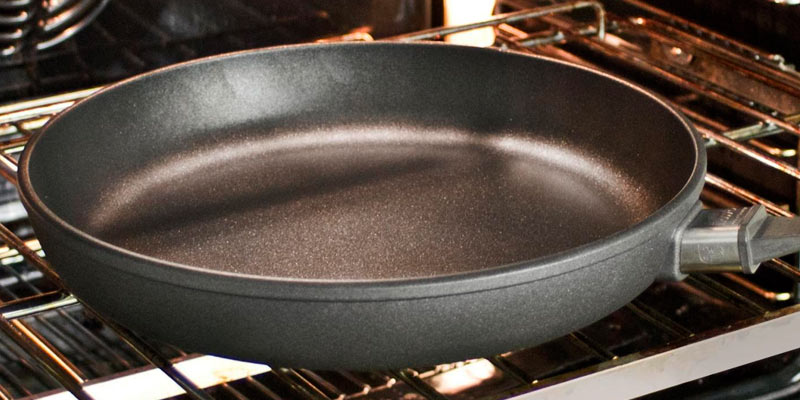 Review of Woll W1528N Titanium Fry Pan